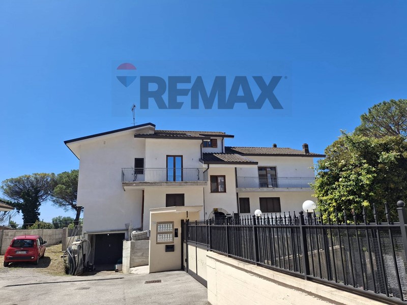 Trilocale in Vendita a Minturno, 215'000&euro;, 72 m²