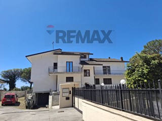 Trilocale in Vendita a Minturno, 215'000&euro;, 72 m²