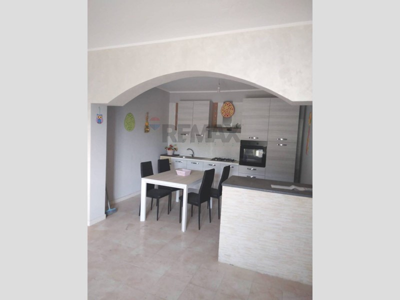 Trilocale in Affitto a Castelforte, 460&euro;, 90 m²