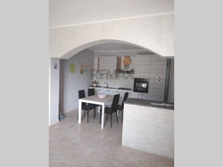 Trilocale in Affitto a Castelforte, 460&euro;, 90 m²