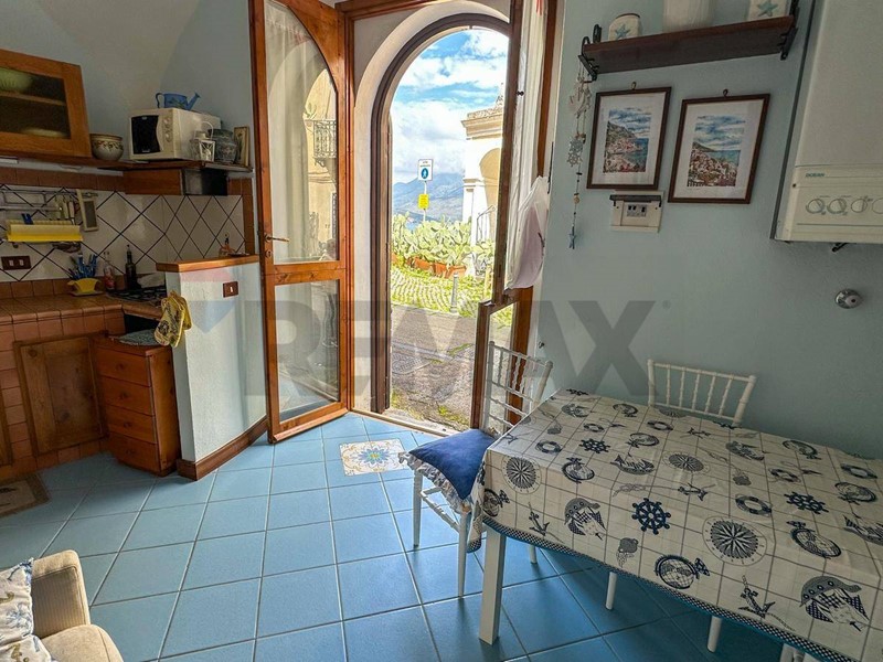 Trilocale in Vendita a Gaeta, 130'000&euro;, 30 m²