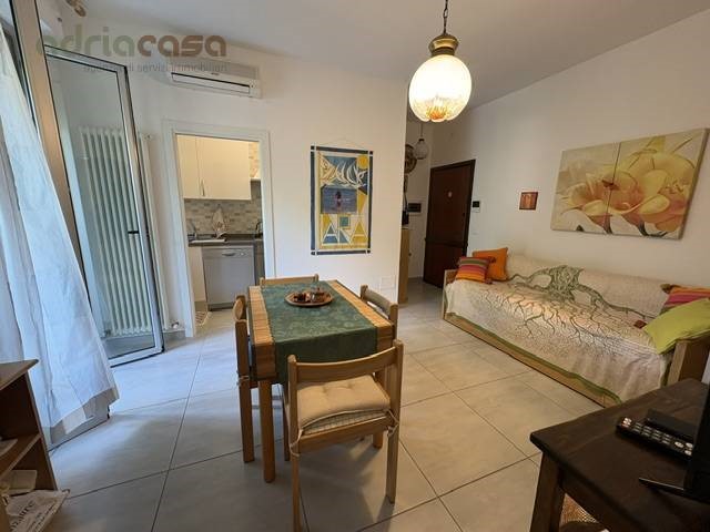 Bilocale in Vendita a Riccione, 260'000&euro;, 50 m²
