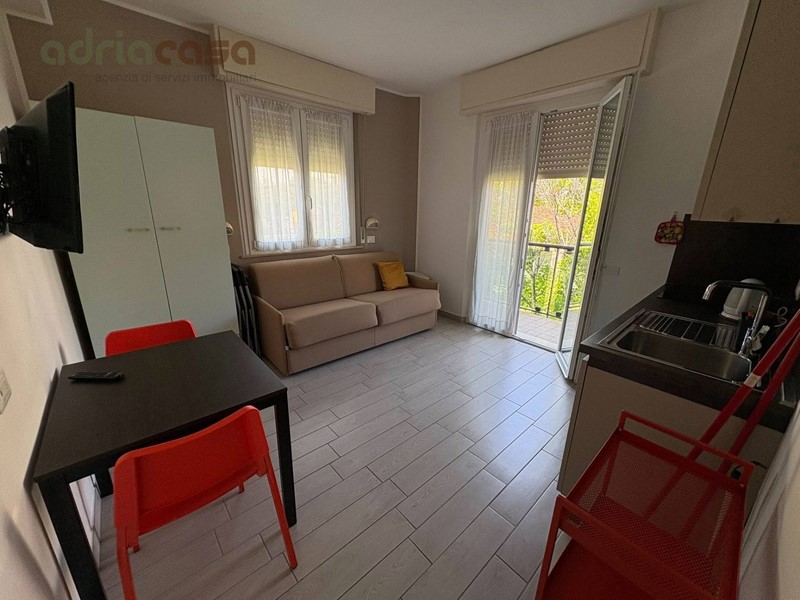 Monolocale in Affitto a Riccione, 550&euro;, 25 m²