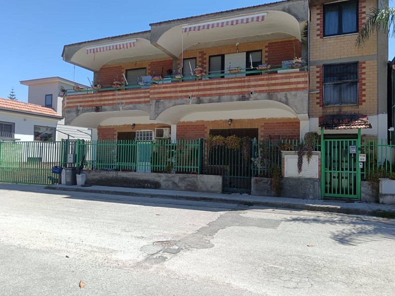 Appartamento in Vendita a Marigliano, 150'000&euro;, 160 m²