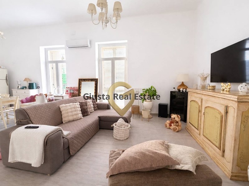 Quadrilocale in Vendita a Brindisi, 164'000&euro;, 140 m²