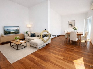 Trilocale in Vendita a Brindisi, 89'000&euro;, 143 m²