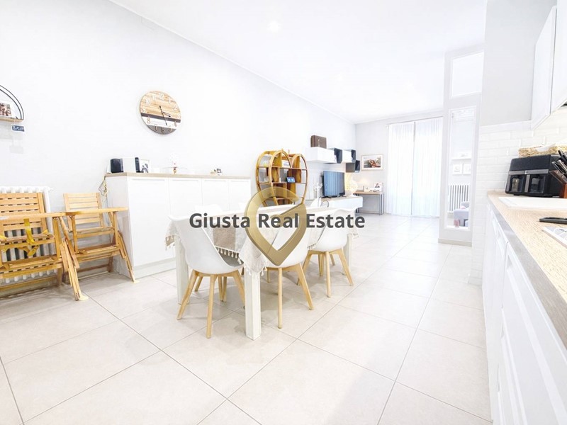 Trilocale in Vendita a Brindisi, 109'000&euro;, 105 m²