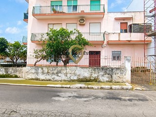 Appartamento in Vendita a Brindisi, 299'000&euro;, 500 m²