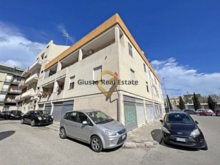 Trilocale in Vendita a Brindisi, 149'000&euro;, 82 m²