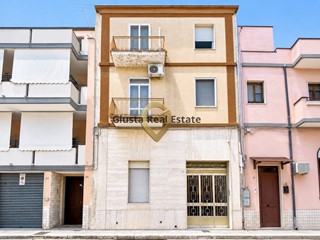 Trilocale in Vendita a Brindisi, 61'000&euro;, 82 m²