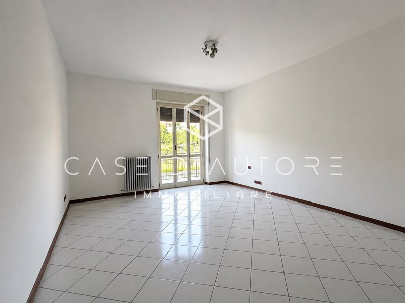 Bilocale in Affitto a Gavirate, 550&euro;, 60 m²
