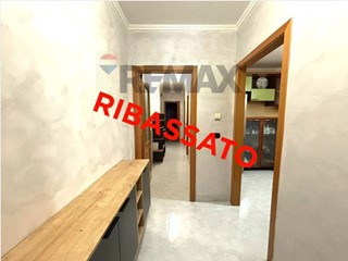 Trilocale in Vendita a Trani, 158'000&euro;, 86 m²