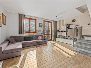 Trilocale in Vendita a Nova Milanese, 275'000&euro;, 101 m²