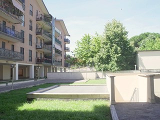 Trilocale in Vendita a Roma, 260'000&euro;, 70 m²