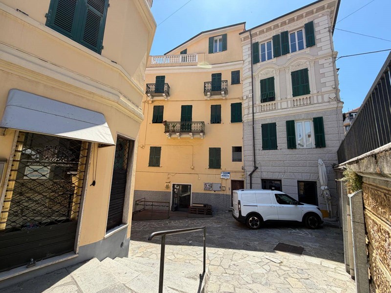 Bilocale in Vendita a Imperia, 145'000&euro;, 43 m²
