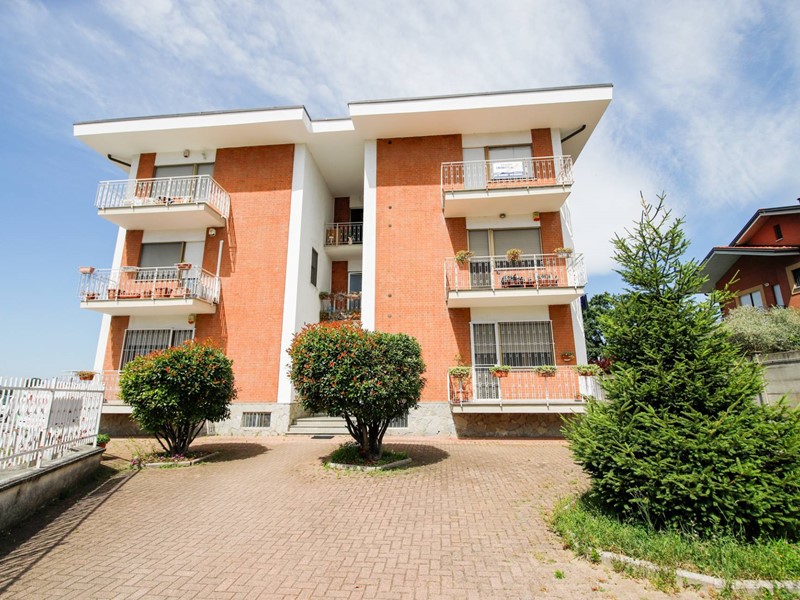 Trilocale in Vendita a Leinì, 145'000&euro;, 100 m²