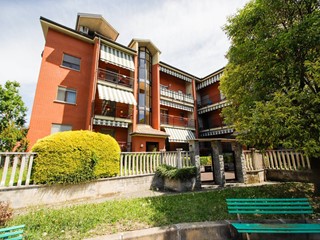 Appartamento in Vendita a Leinì, 305'000&euro;, 200 m²