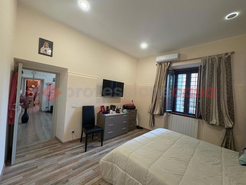 Trilocale in Vendita a Guidonia Montecelio, 105'000&euro;, 70 m²