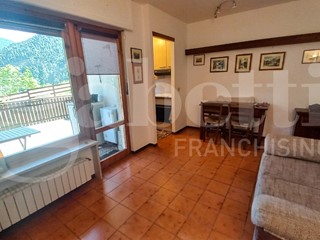 Bilocale in Vendita a Oulx, 130'000&euro;, 50 m², arredato, con Box