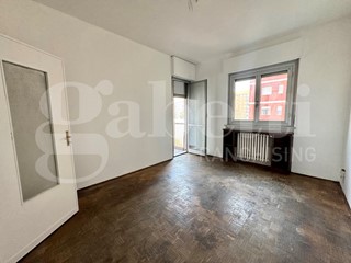 Appartamento in Vendita a Torino, 119'000&euro;, 116 m²
