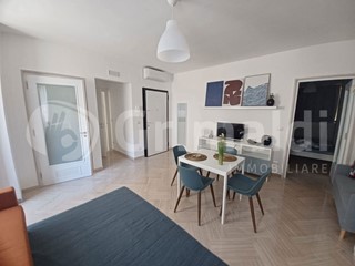 Monolocale in Affitto a Trani, 750&euro;, 50 m², arredato