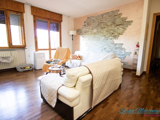 Quadrilocale in Vendita a Macerata Feltria, 110'000&euro;, 130 m²