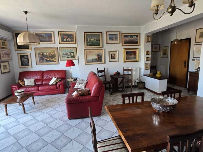 Appartamento in Vendita a Sassari, 226'000&euro;, 141 m²