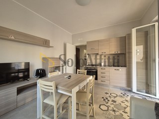Trilocale in Affitto a Catanzaro, zona Lido Lungomare, 1'700&euro;, 75 m², arredato