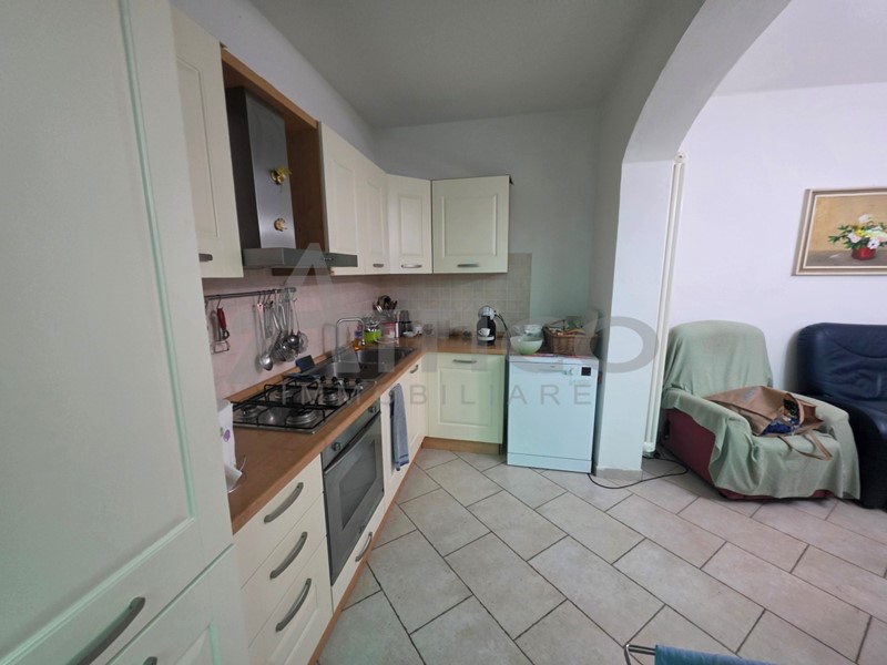 Appartamento in Vendita a Rovigo, zona Centro cittÃ, 90'000&euro;, 100 m²
