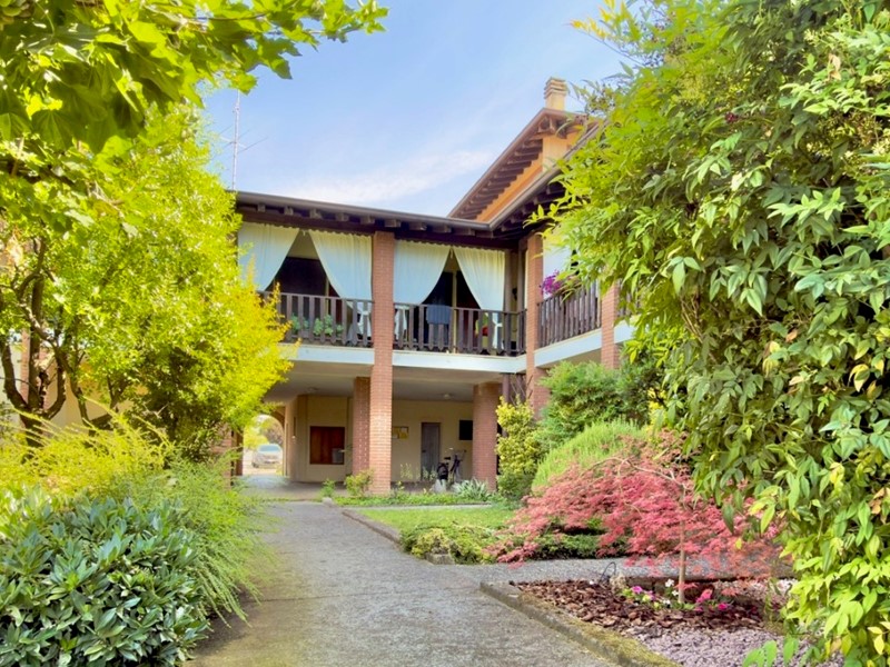 Trilocale in Vendita a Gambara, 125'000&euro;, 112 m², con Box