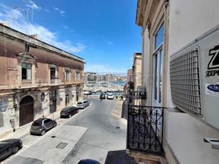 Appartamento in Vendita a Siracusa, 240'000&euro;, 117 m²