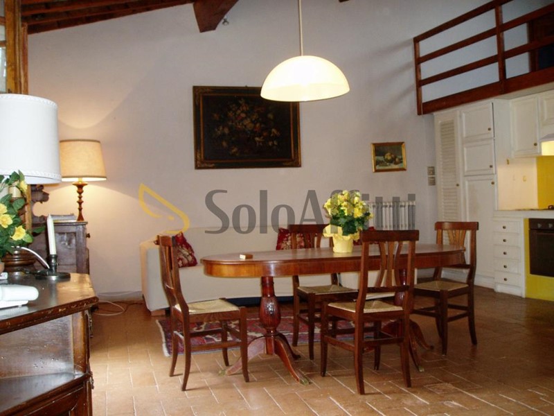 Trilocale in Affitto a Impruneta, zona Bagnolo, 1'200&euro;, 100 m², arredato