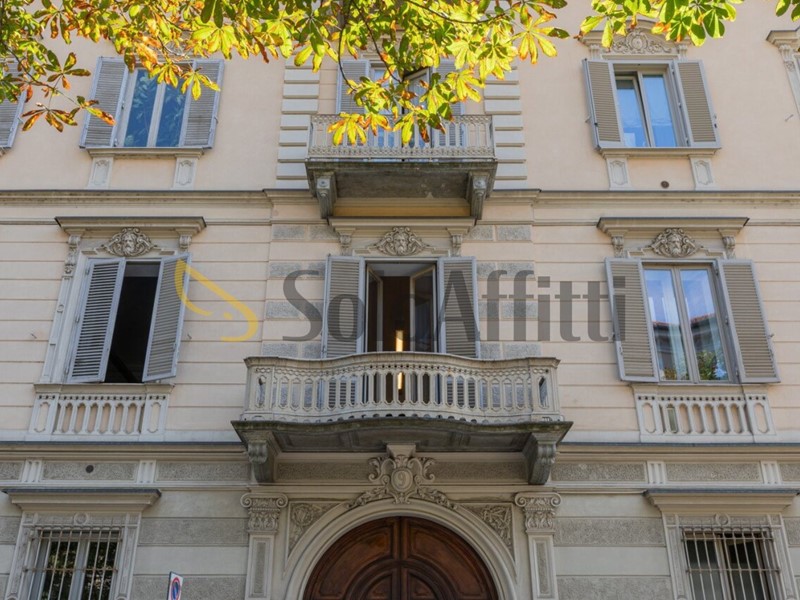 Monolocale in Affitto a Torino, zona Quadrilatero Romano, 1'000&euro;, 59 m², arredato