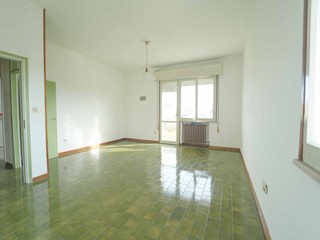 Quadrilocale in Vendita a Rimini, 240'000&euro;, 91 m², con Box