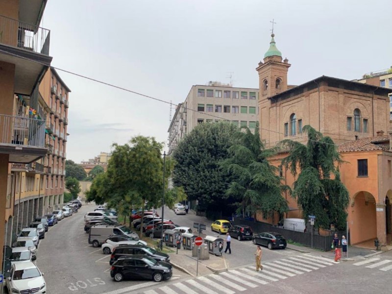 Bilocale in Affitto a Bologna, 700&euro;, 70 m², arredato