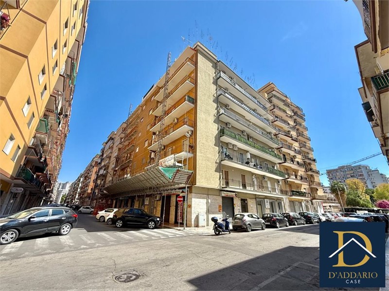 Quadrilocale in Vendita a Taranto, 110'000&euro;, 125 m²
