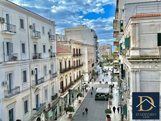 Appartamento in Vendita a Taranto, 250'000&euro;, 214 m²