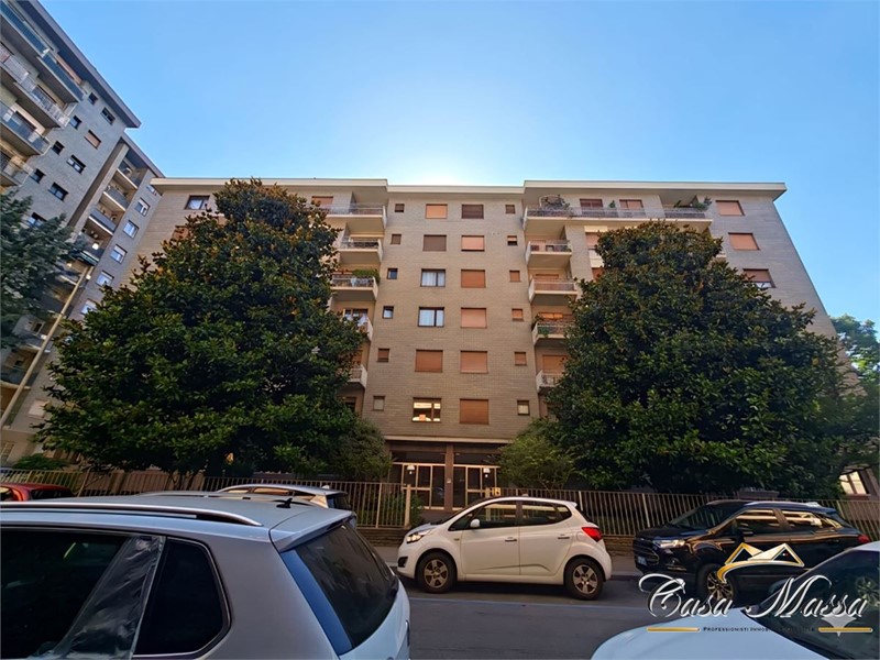 Appartamento in Vendita a Torino, 750'000&euro;, 250 m²