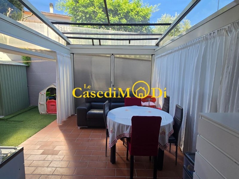 Quadrilocale in Vendita a Rosignano Marittimo, zona Nibbiaia, 154'000&euro;, 65 m², arredato, con Box