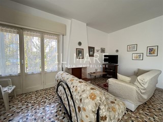 Appartamento in Vendita a Massa, zona Marina di Massa, 270'000&euro;, 108 m², arredato