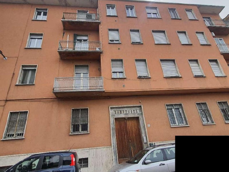 Appartamento in Vendita a Voghera, 101'250&euro;, 142 m²