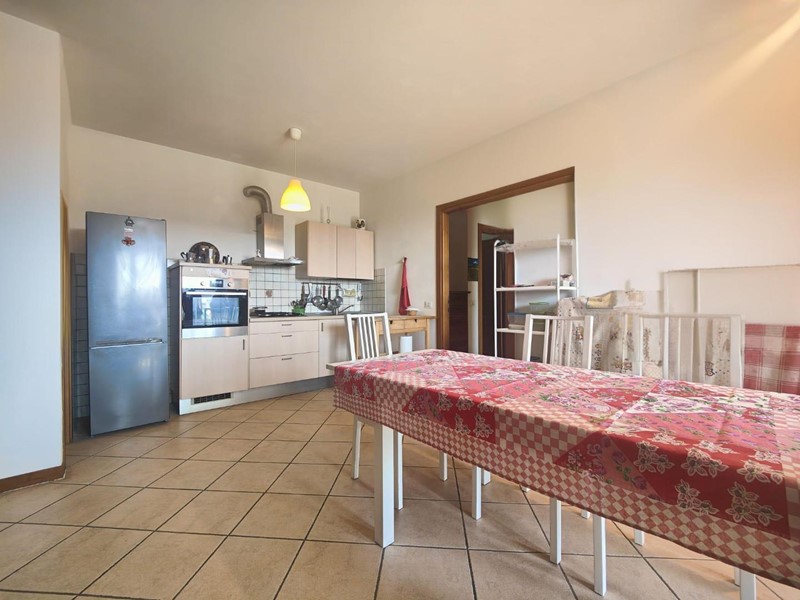 Appartamento in Vendita a Capraia e Limite, 215'000&euro;, 84 m²