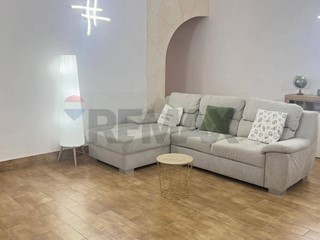 Trilocale in Vendita a Catania, 125'000&euro;, 100 m²