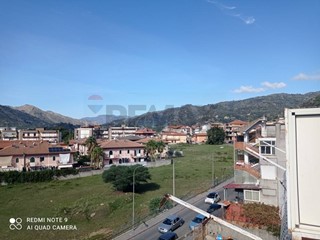 Quadrilocale in Vendita a Gaggi, 57'000&euro;, 84 m²