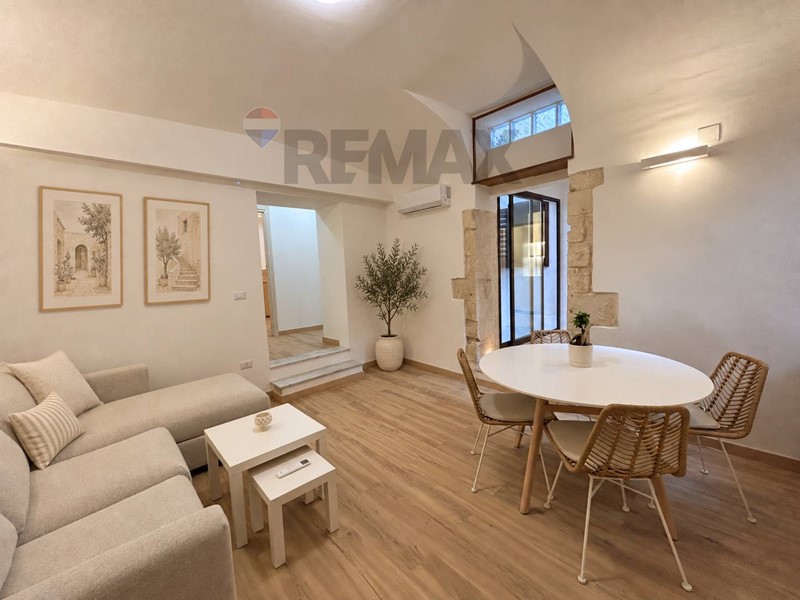 Trilocale in Vendita a Siracusa, 219'000&euro;, 86 m²