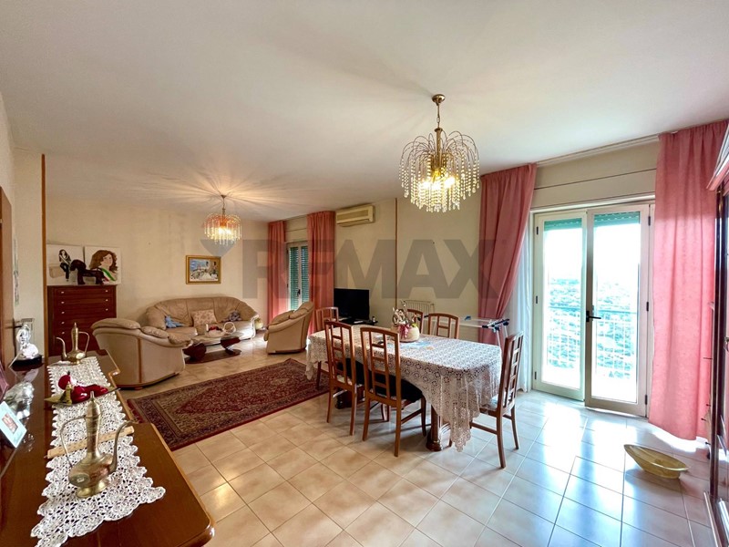 Trilocale in Vendita a Mineo, 75'000&euro;, 128 m²
