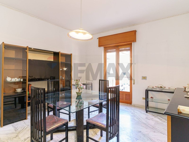 Appartamento in Vendita a Adrano, 85'000&euro;, 128 m²