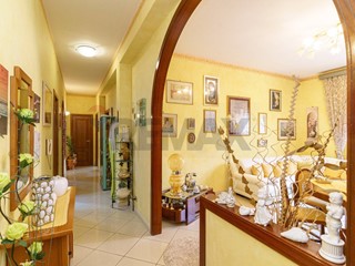 Quadrilocale in Vendita a Mascalucia, 118'000&euro;, 110 m²