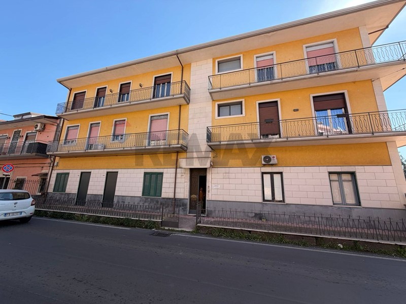 Quadrilocale in Vendita a San Pietro Clarenza, 164'000&euro;, 155 m²