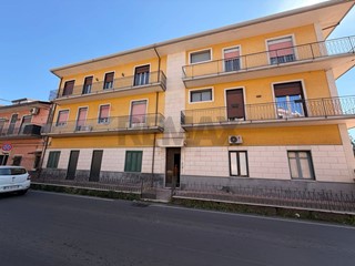 Quadrilocale in Vendita a San Pietro Clarenza, 164'000&euro;, 155 m²